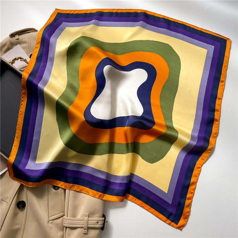 Sciarpa geometrica a blocchi d - Embellish Knit recensione e prezzo
