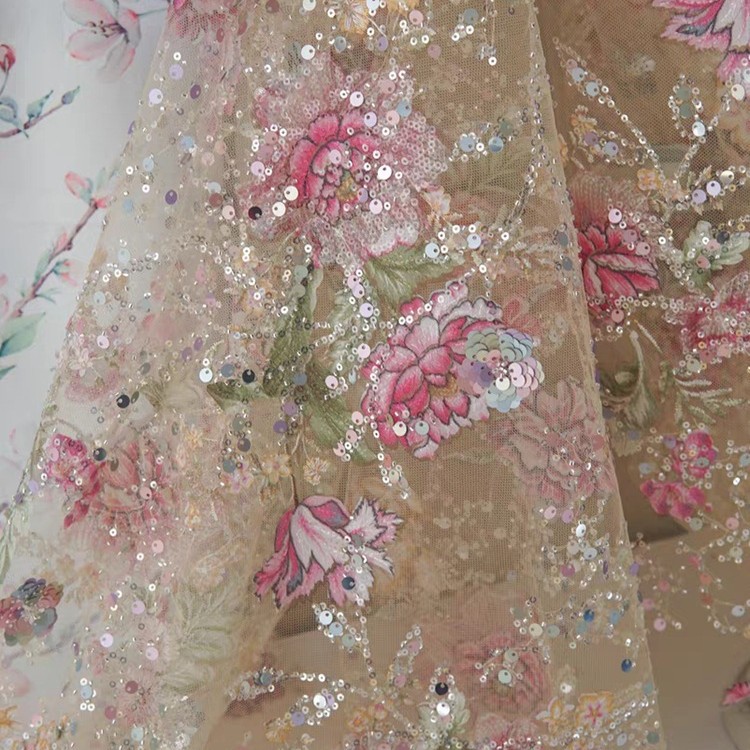 Tessuto in Pizzo di Lusso con  - Embellish Knit recensione e prezzo